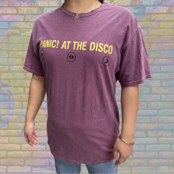 Panic At The Disco Pray for the Wicked Concert Merchandise T-shirt - Picture 4 of 4